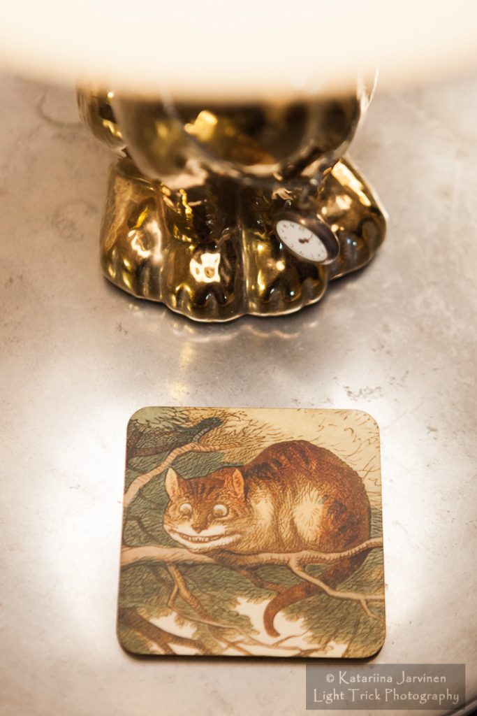 Looking Glass Cottage Rabbit Lamp